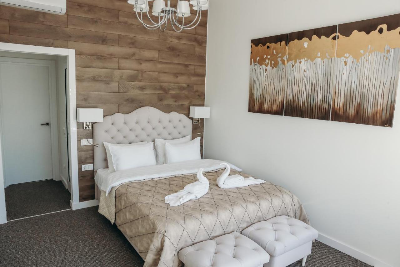 7 Boutique Hotel Оскемен Екстер'єр фото